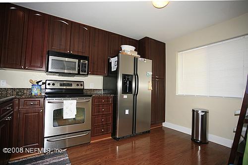 9745 Touchton Road, Unit 321 Jacksonville, FL 32246 - Photo 5 of 15 Kitchen 2