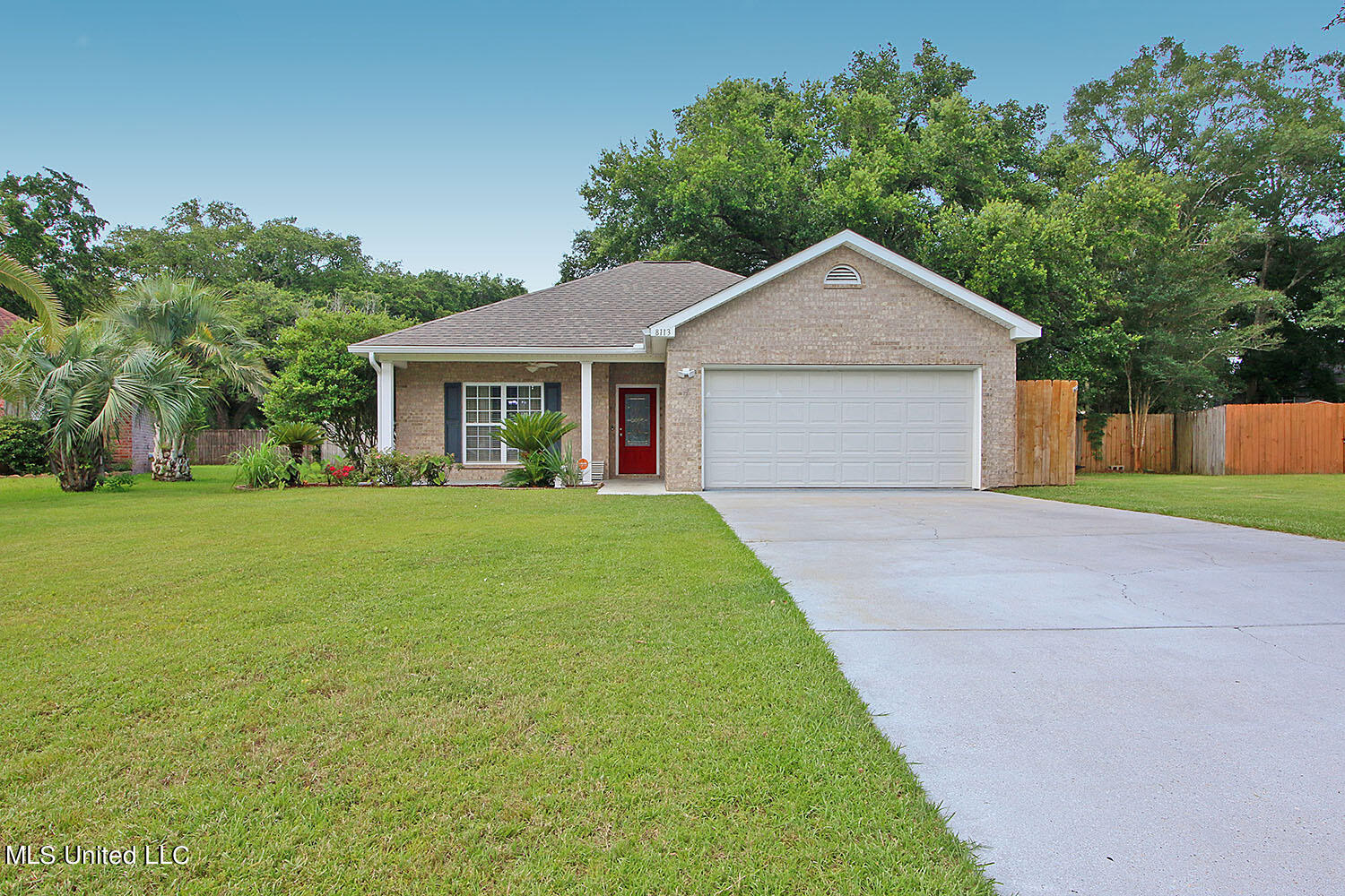 8113 Rue Holifield Central Ocean Springs, MS 39564 - Photo 1 of 34 Primary Photo