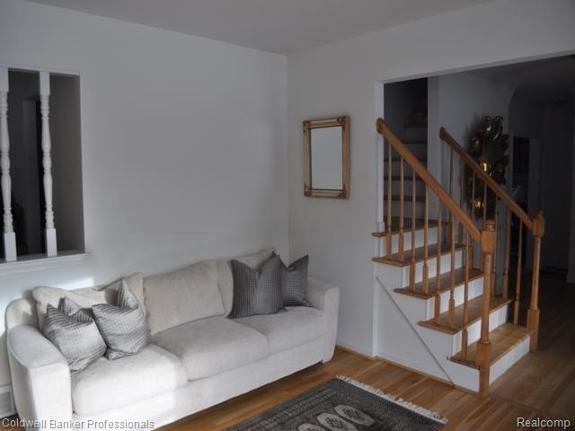 781 Lake Forest Road Rochester, MI 48309 - Photo 6 of 23 DSC_0038.JPG