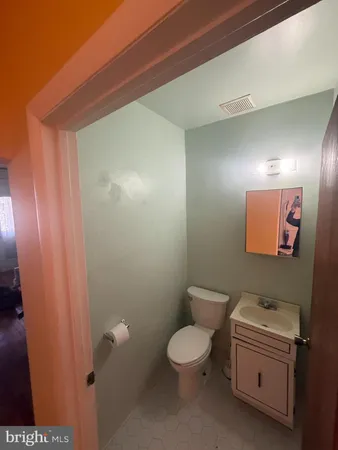 $1,900 | 5124 Catharine Street, Philadelphia, PA 19143