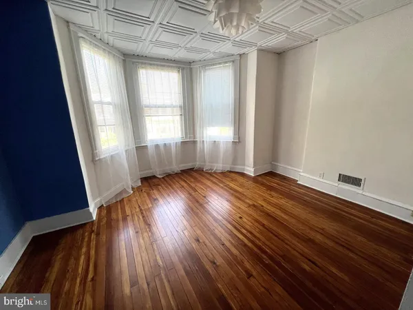 $1,900 | 5124 Catharine Street, Philadelphia, PA 19143