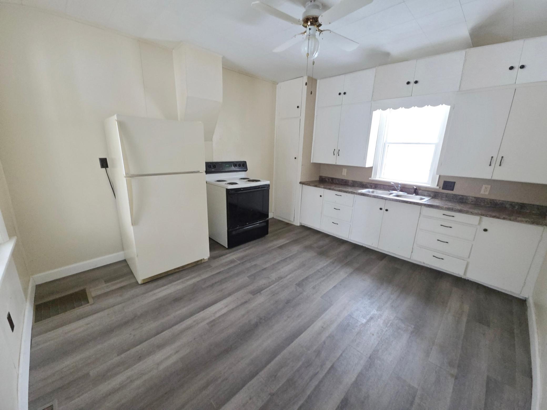 148 Beaulieu Street West Motley, MN 56466 - Photo 3 of 14