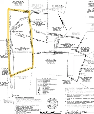 a picture of a black and white photo