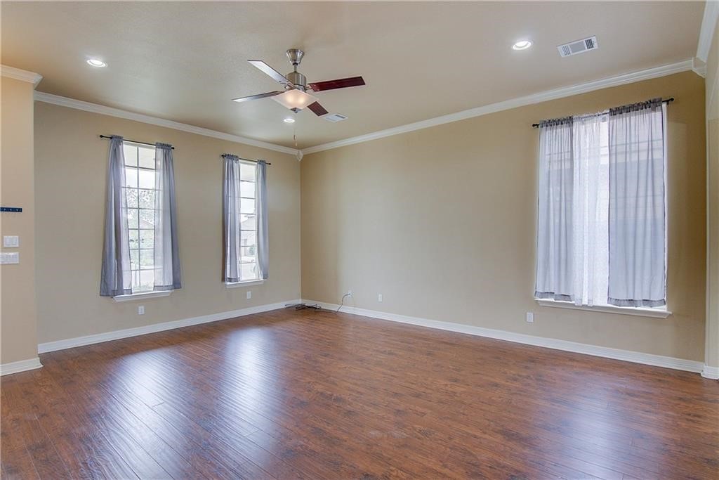 221 Geode Lane Jarrell, TX 76537 - Photo 4 of 18