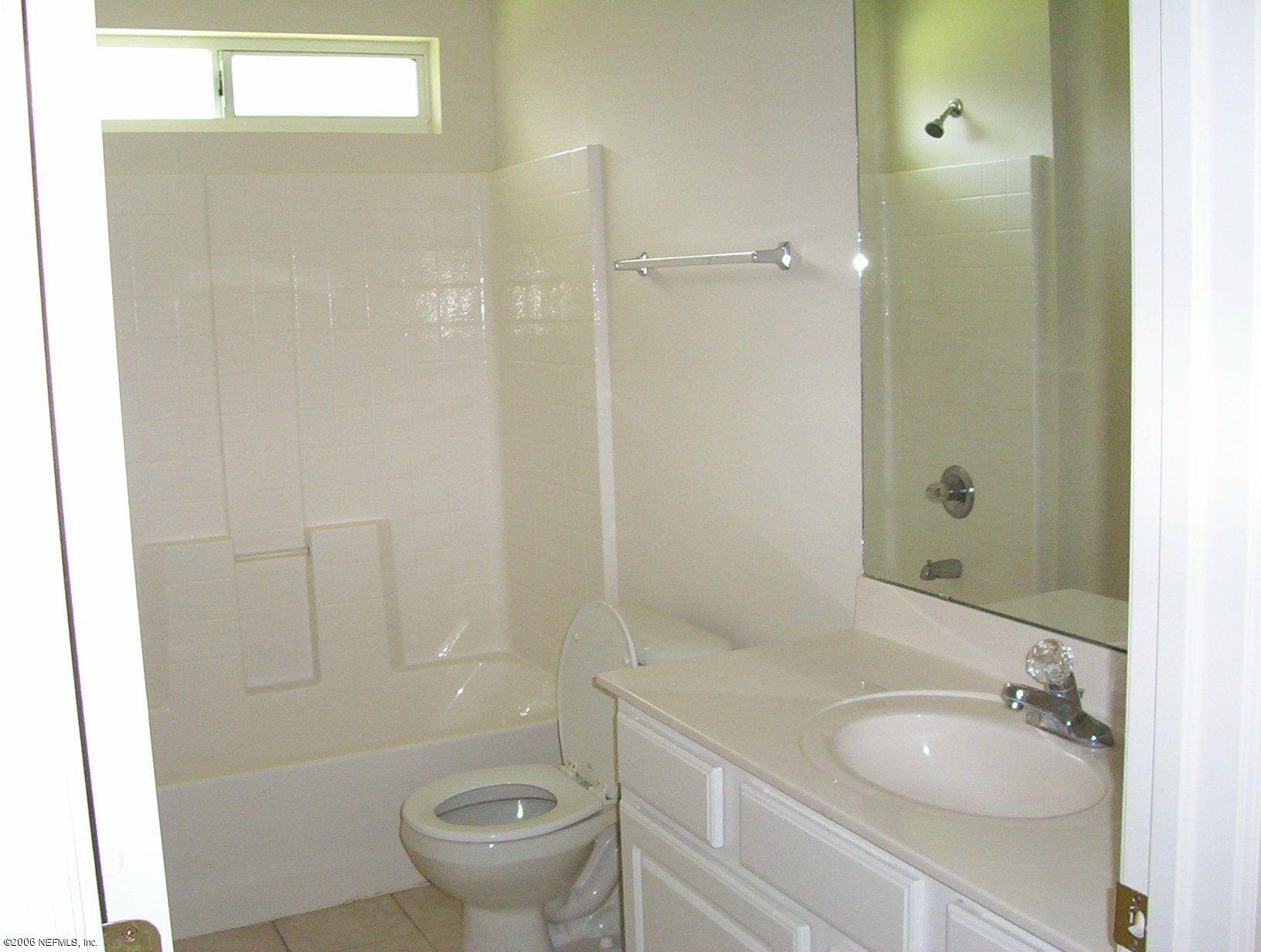 12042 Spring Ridge Drive Jacksonville, FL 32258 - Photo 12 of 13 Hall Bath