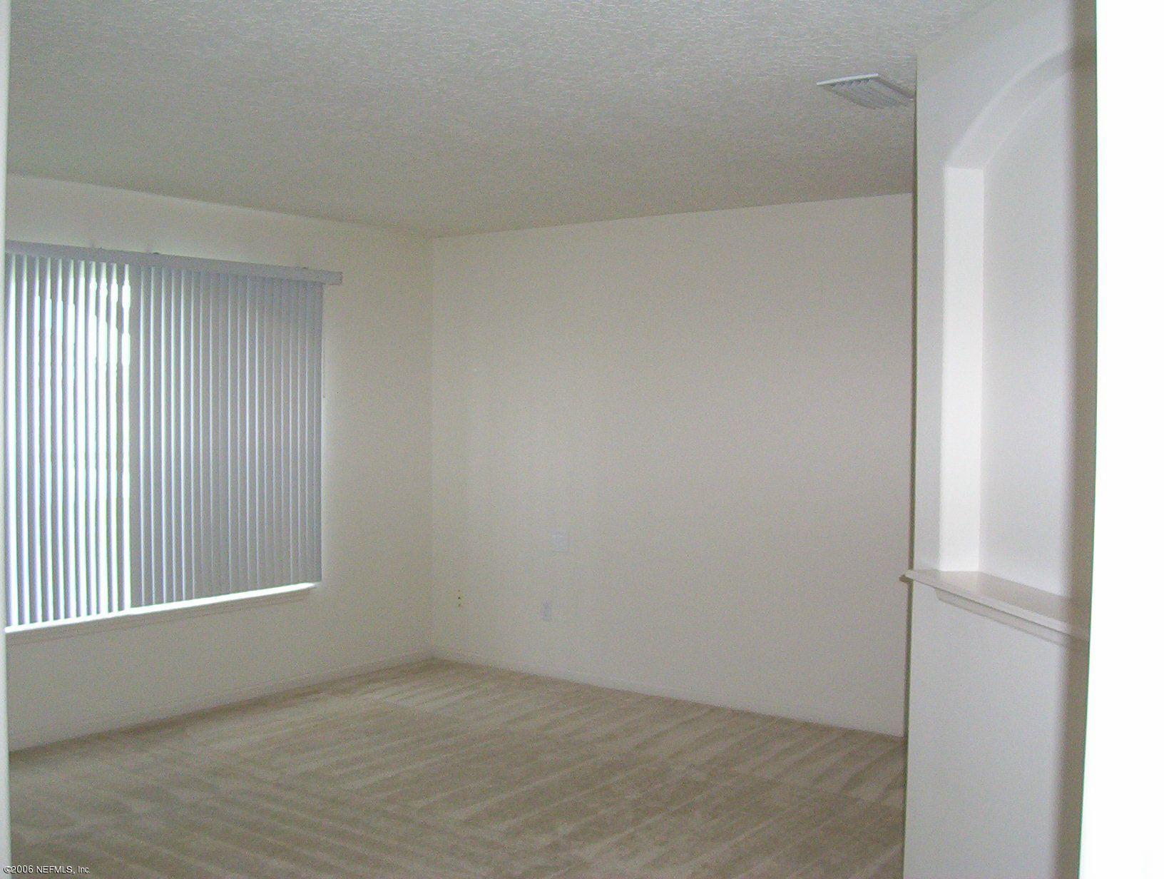 12042 Spring Ridge Drive Jacksonville, FL 32258 - Photo 3 of 13 Living Room
