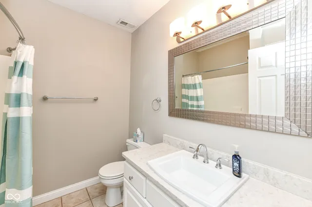 $949,000 | 1055 Bear Cub Drive, Cicero, IN 46034