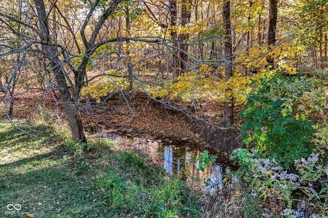 $949,000 | 1055 Bear Cub Drive, Cicero, IN 46034