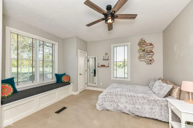 $949,000 | 1055 Bear Cub Drive, Cicero, IN 46034