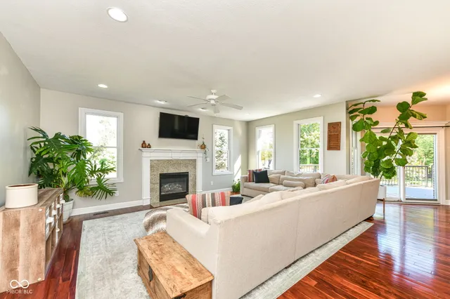 $949,000 | 1055 Bear Cub Drive, Cicero, IN 46034