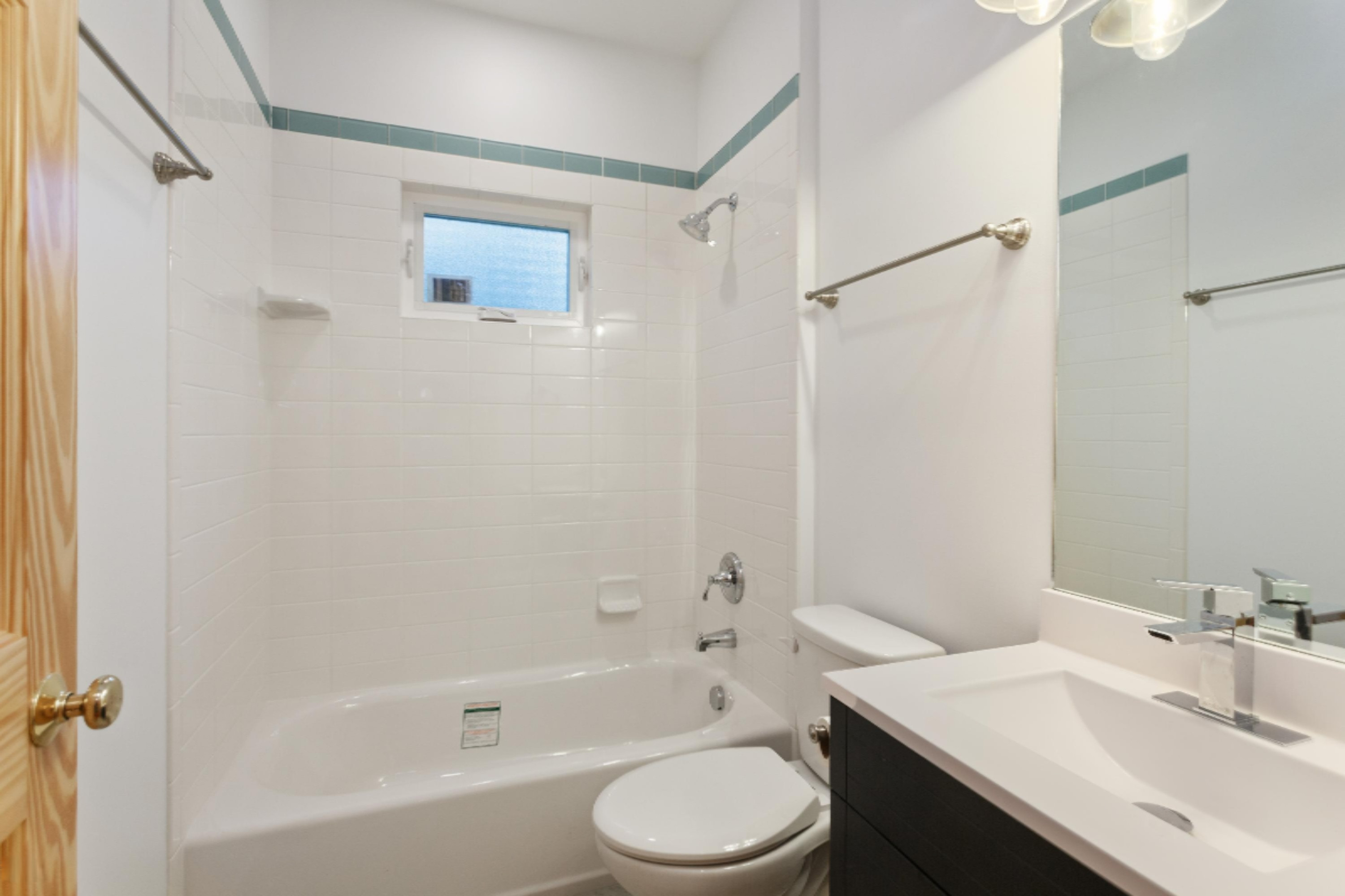15880 B Lakeshore Road Union Pier, MI 49129 - Photo 20 of 32 21_15880BLakeshoreRoad_10_3rdBathroom_Hi