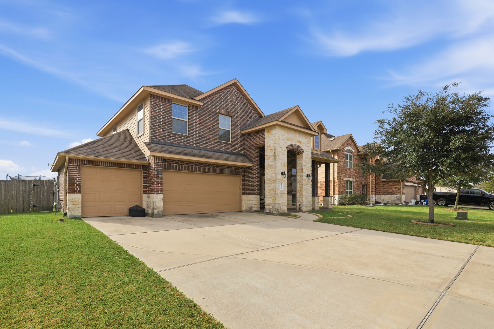 11626 Eagle Ridge Drive Mont Belvieu, TX 77535 - Photo 3 of 25