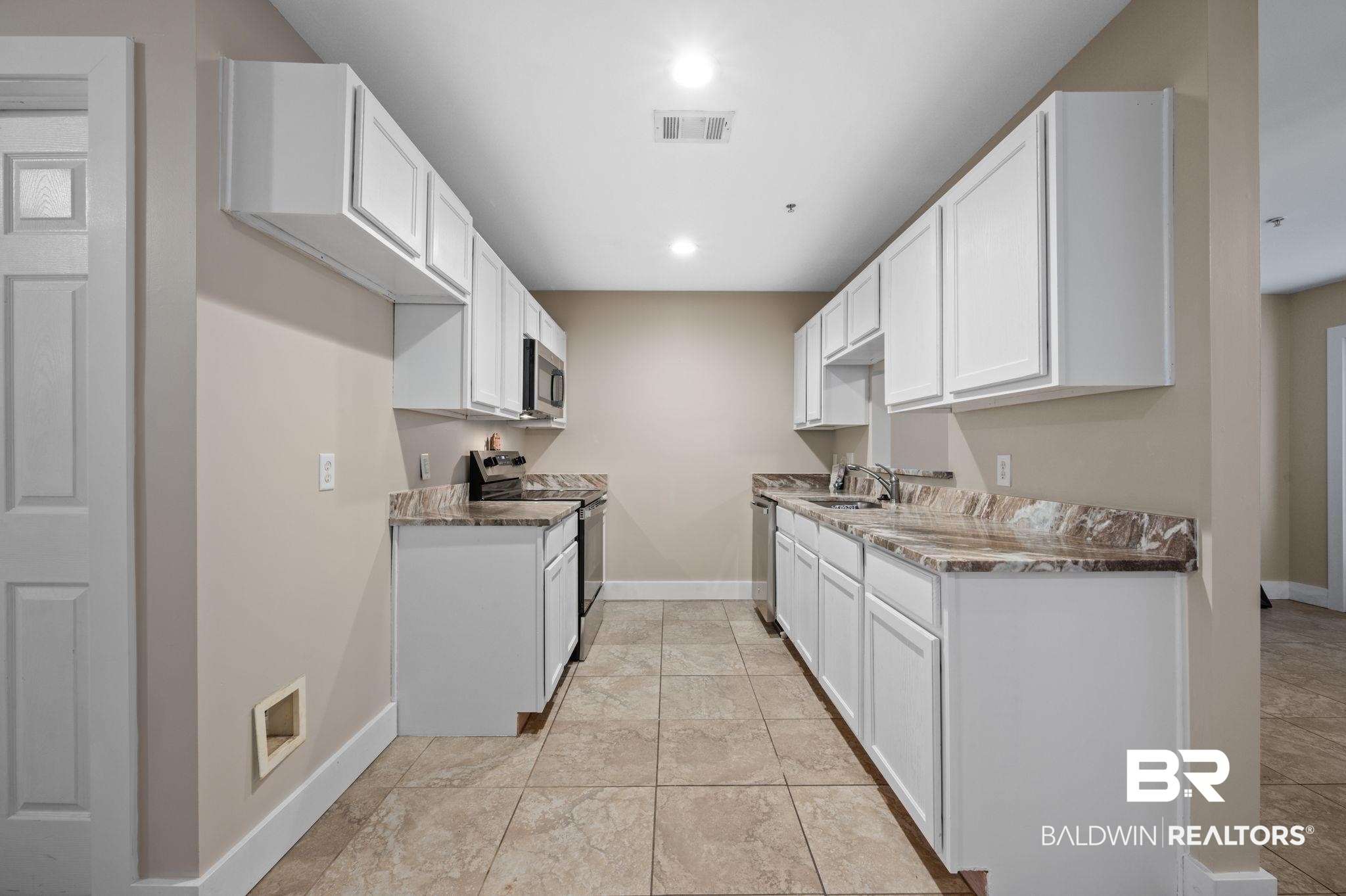 1517 Regency Road, Unit 46 Gulf Shores, AL 36542 - Photo 7 of 24