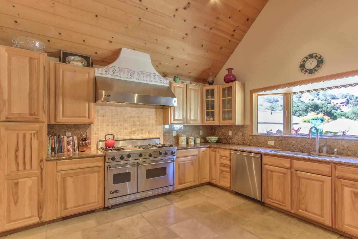 262 San Benancio Road Salinas, CA 93908 - Photo 12 of 47 Gallery Image 12