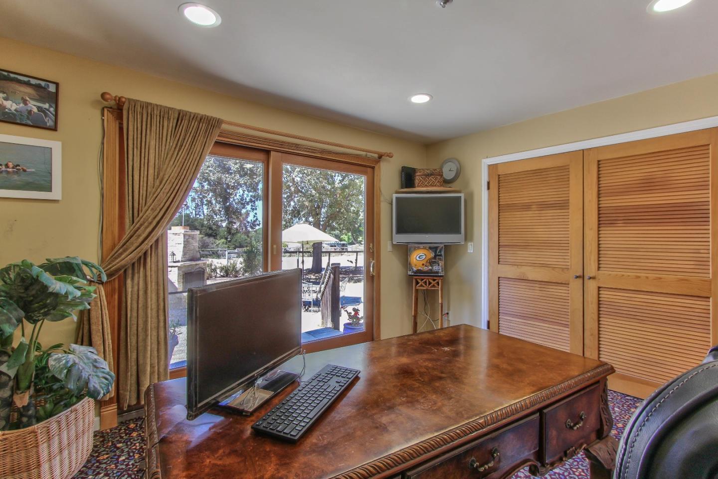 262 San Benancio Road Salinas, CA 93908 - Photo 14 of 47 Gallery Image 14