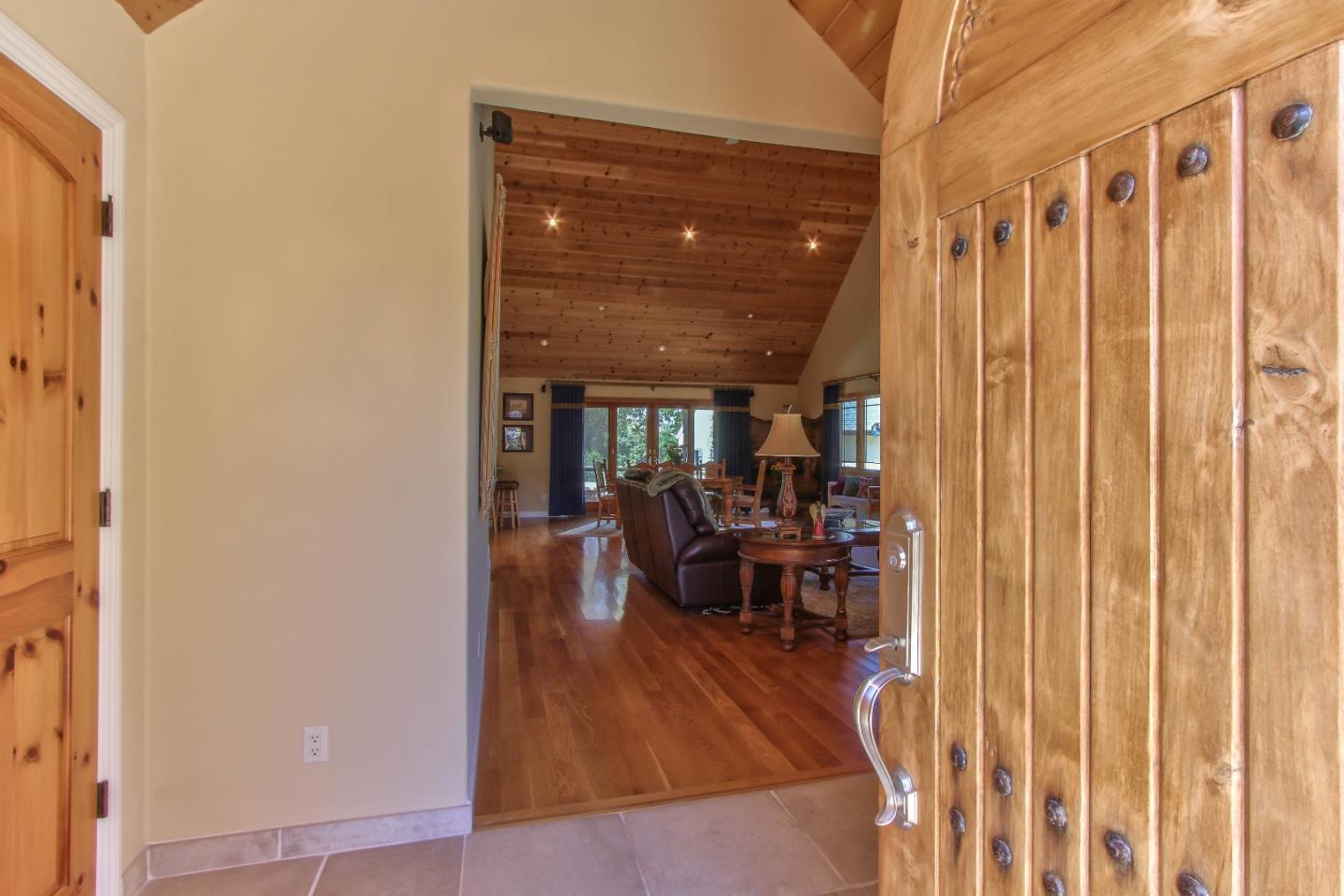 262 San Benancio Road Salinas, CA 93908 - Photo 5 of 47 Gallery Image 5