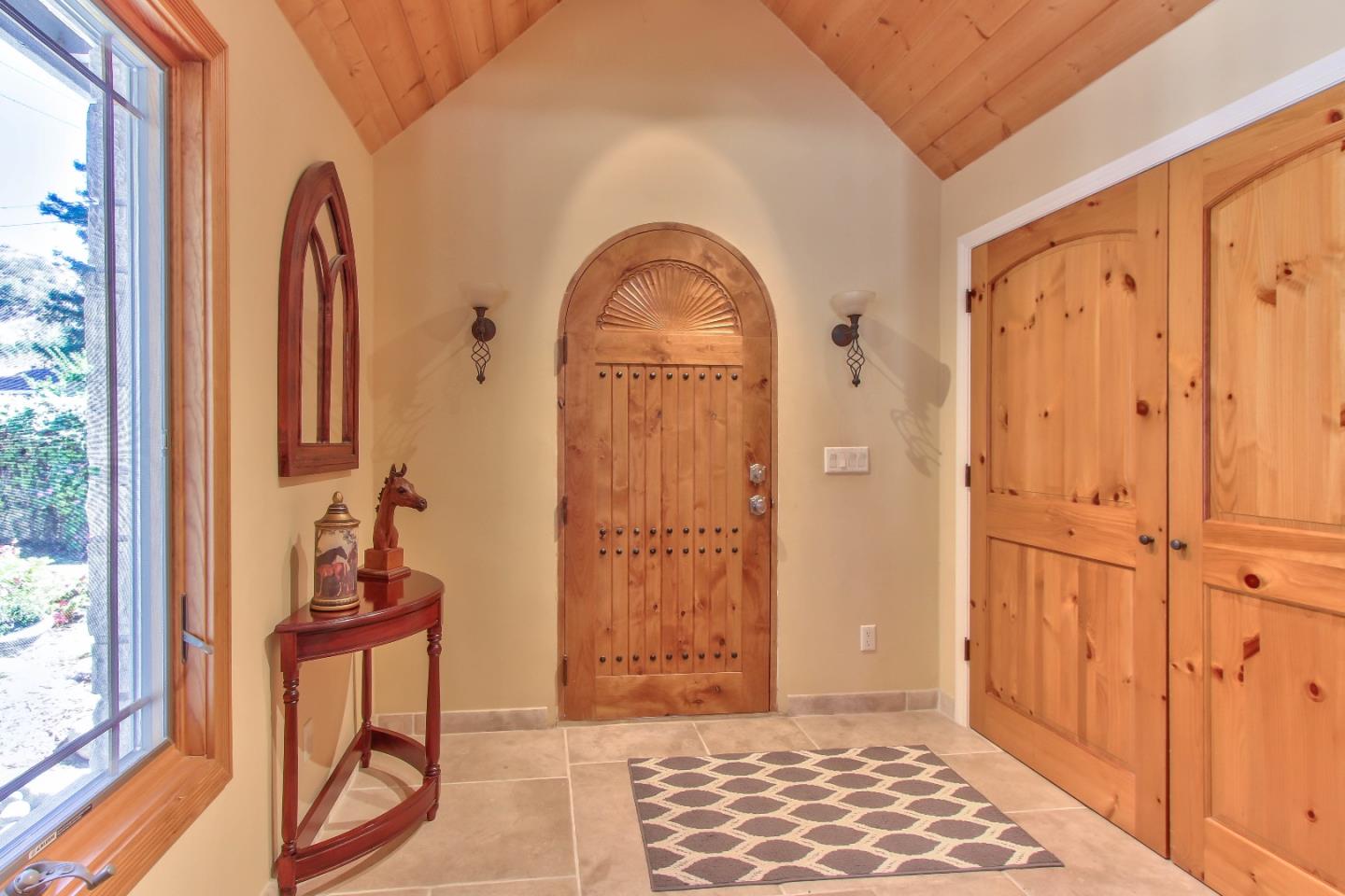 262 San Benancio Road Salinas, CA 93908 - Photo 6 of 47 Gallery Image 6