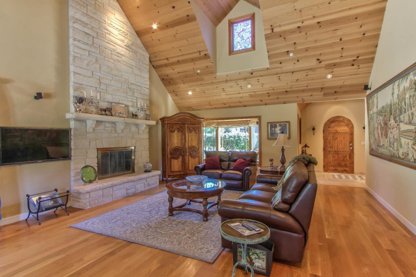 262 San Benancio Road Salinas, CA 93908 - Photo 7 of 47 Gallery Image 7
