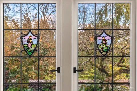 $5,950,000 | 300 Maiden Lane East, Seattle, WA 98112
