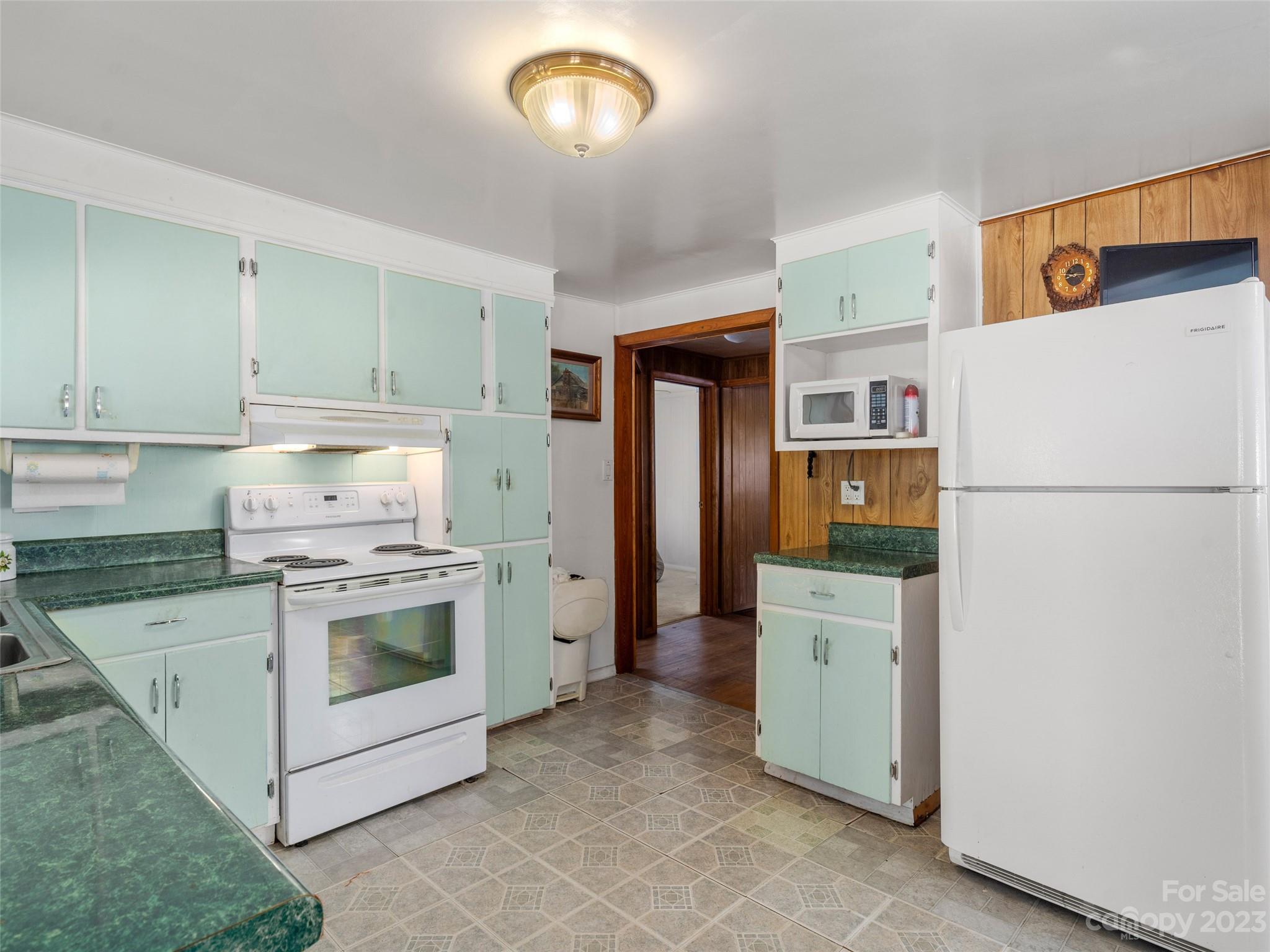 34 Harrison Hill Road Swannanoa, NC 28778 - Photo 20 of 32 Gallery Image 20