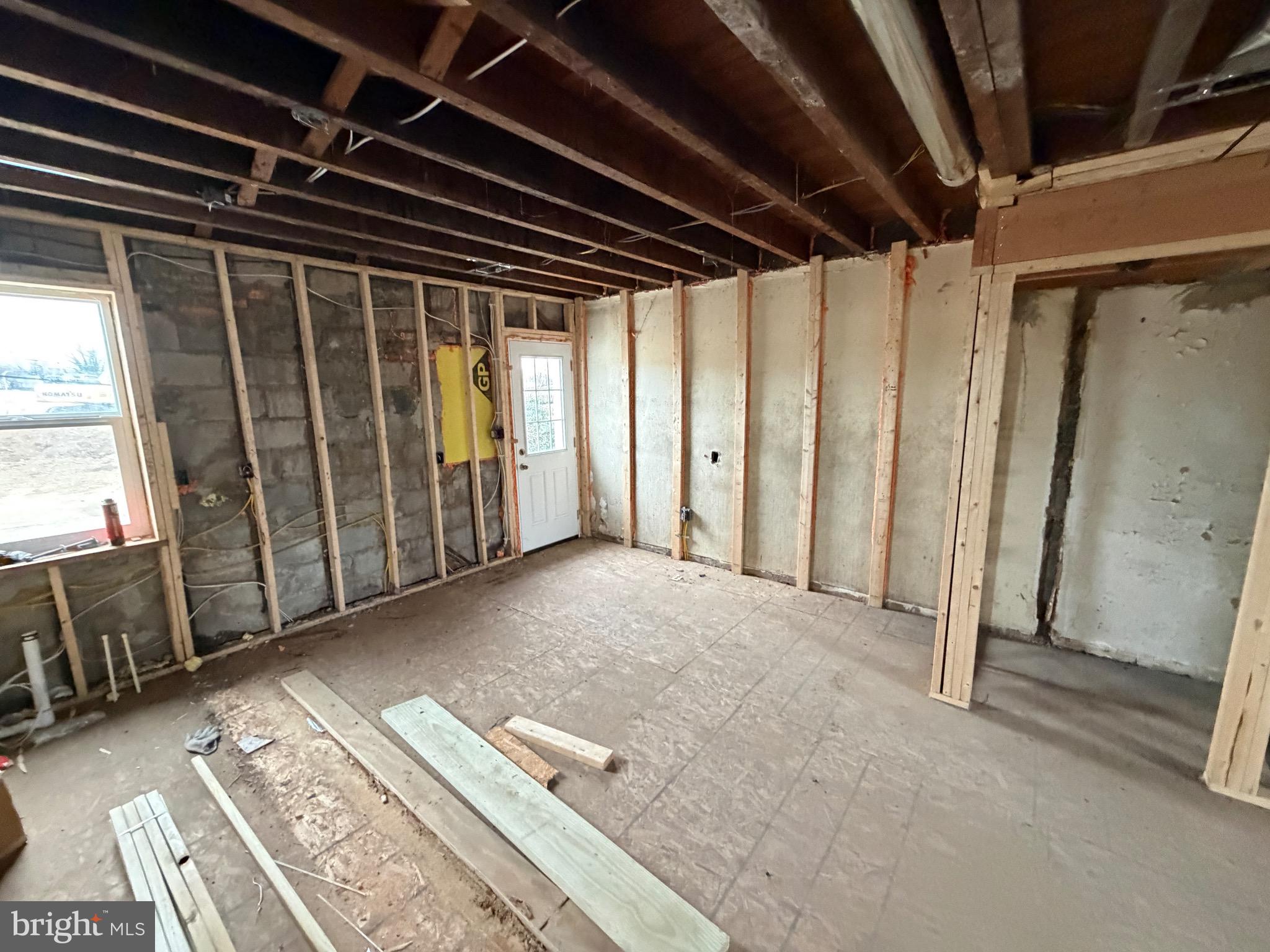 4907 Edgemere Avenue Baltimore, MD 21215 - Photo 4 of 15