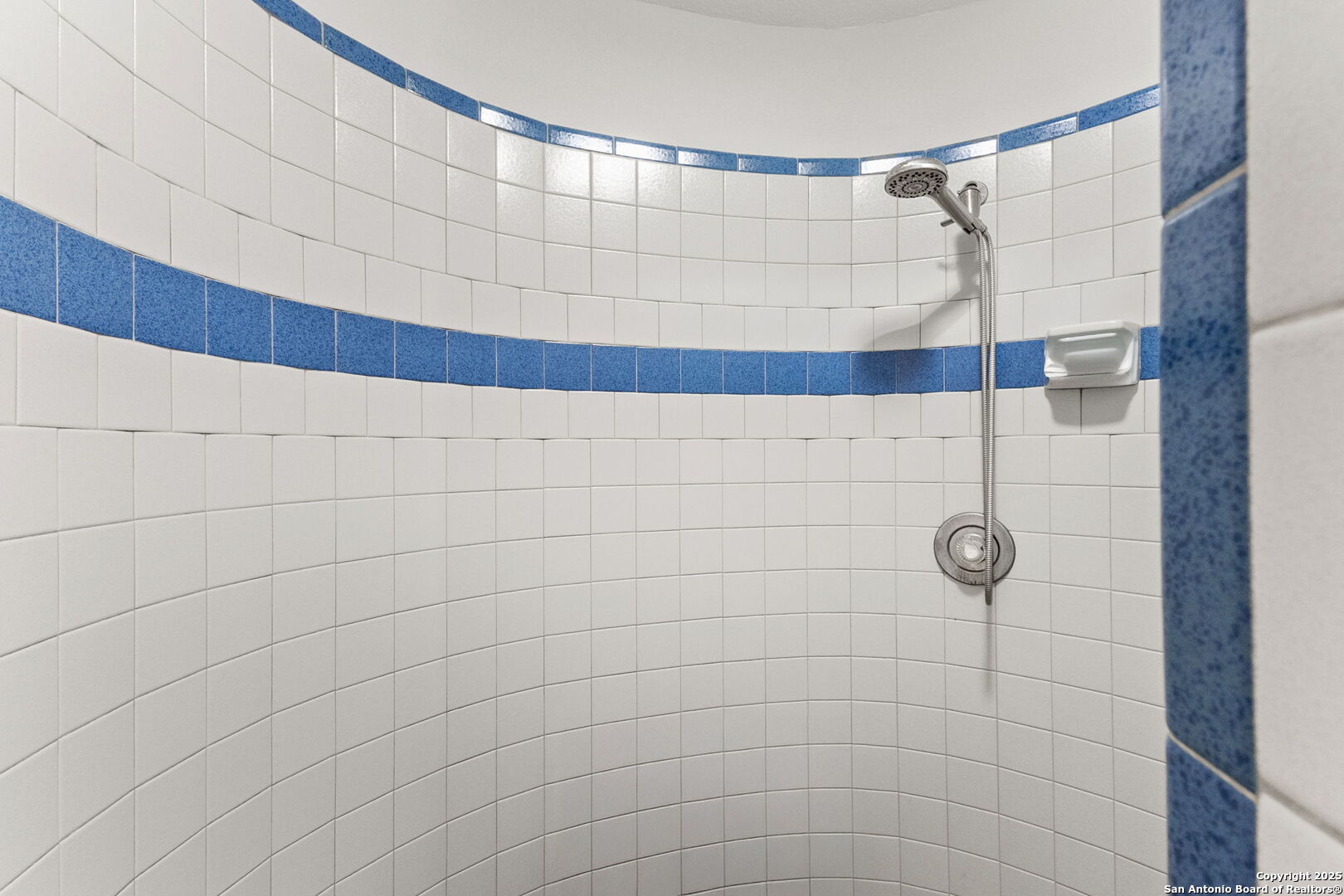 1434 Whispering Water Spring Branch, TX 78070 - Photo 20 of 45 a bathroom with a shower