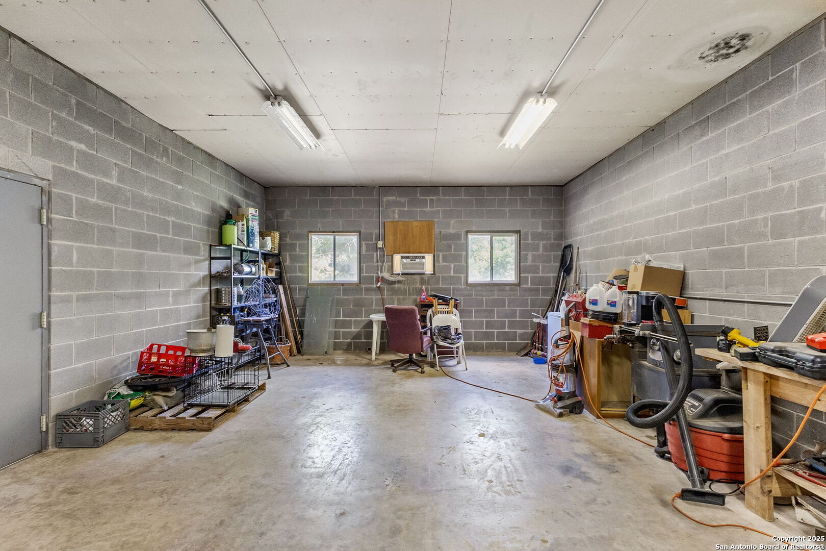 1434 Whispering Water Spring Branch, TX 78070 - Photo 37 of 45 a view of a room with gym equipment
