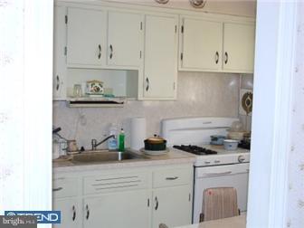 336 Larchwood Road Springfield, PA 19064 - Photo 3 of 12