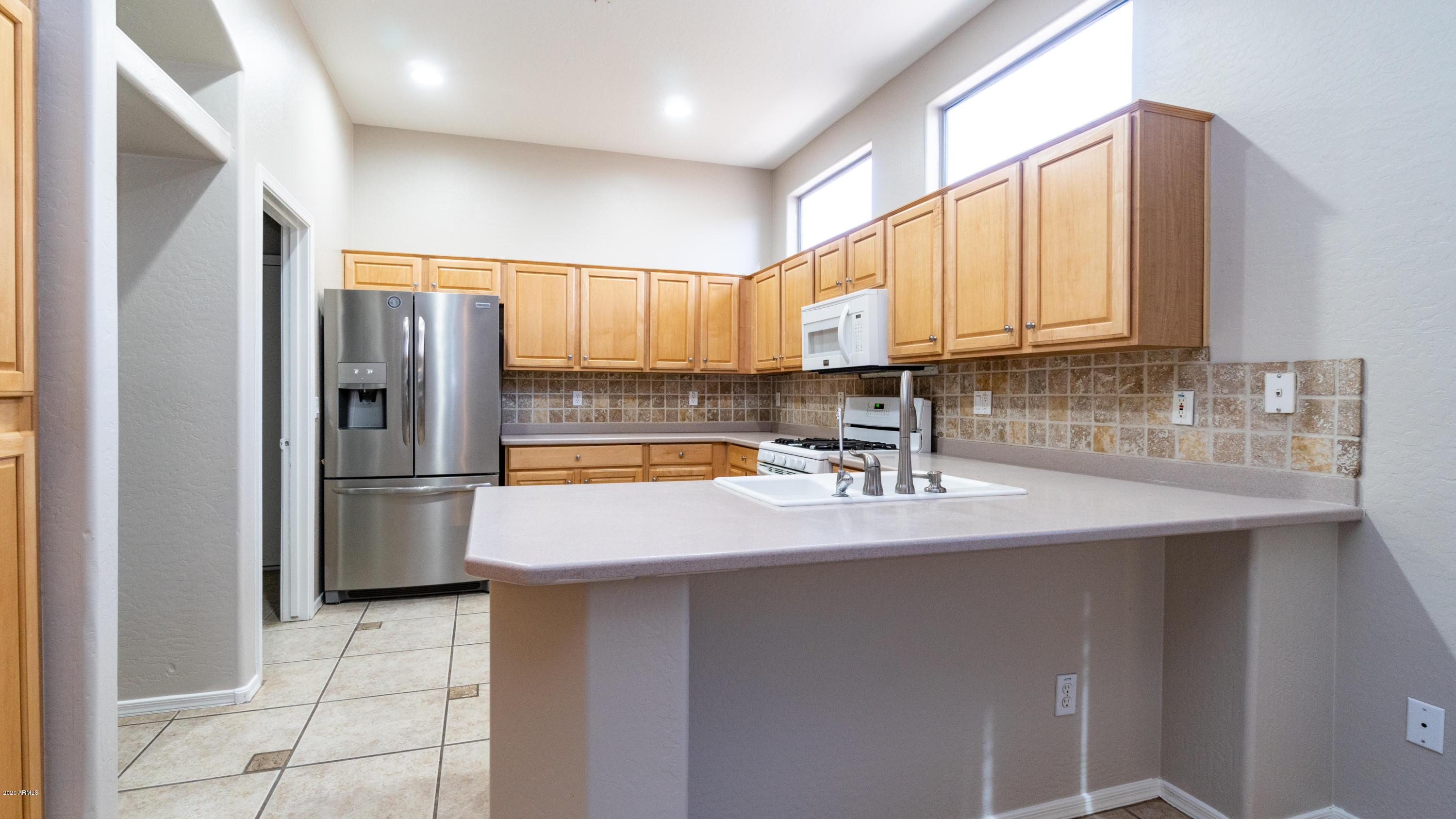 17467 West Rock Ledge Road Goodyear, AZ 85338 - Photo 8 of 32 17467 W ROCK LEDGE RD-8