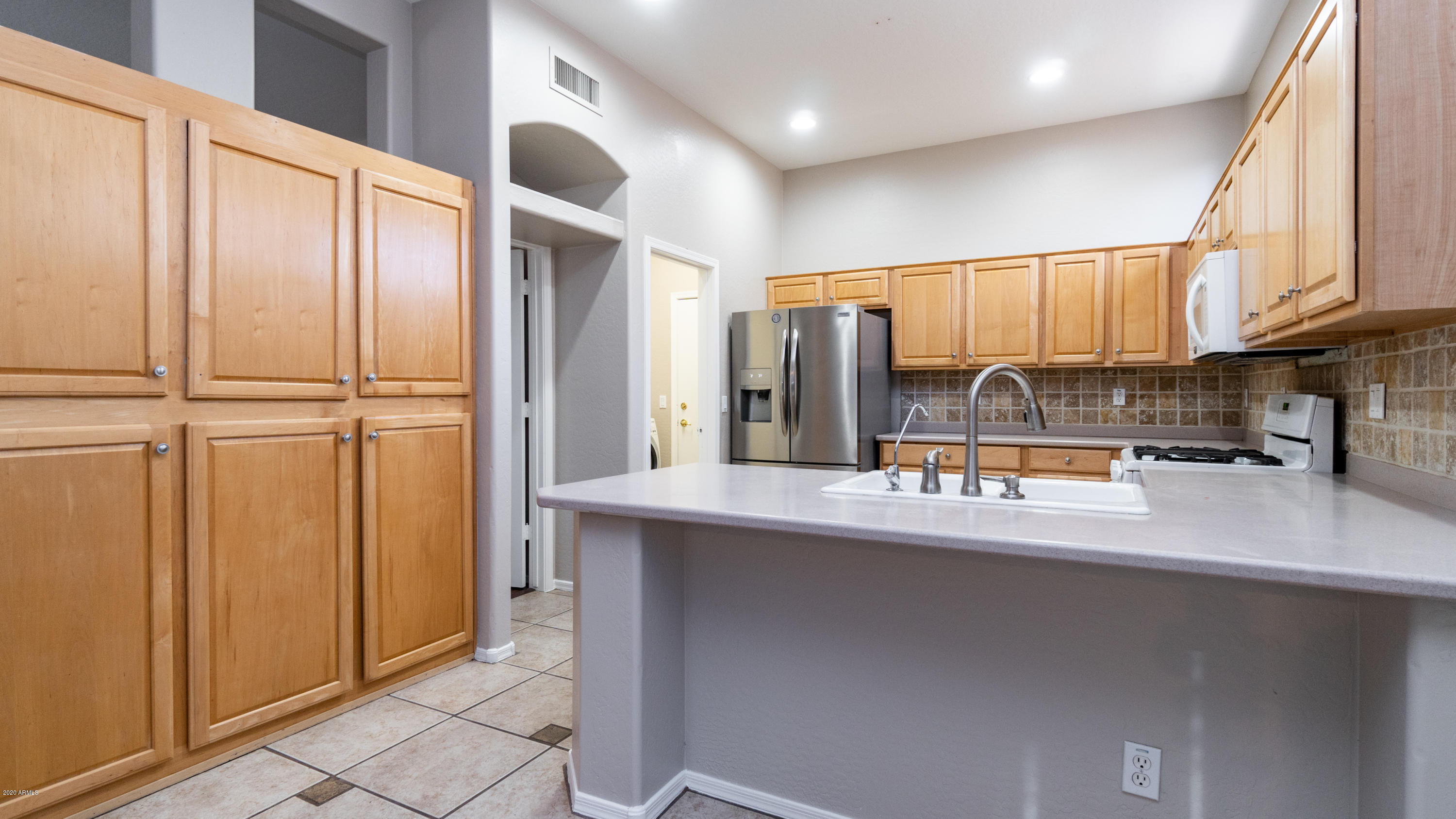 17467 West Rock Ledge Road Goodyear, AZ 85338 - Photo 10 of 32 17467 W ROCK LEDGE RD-10