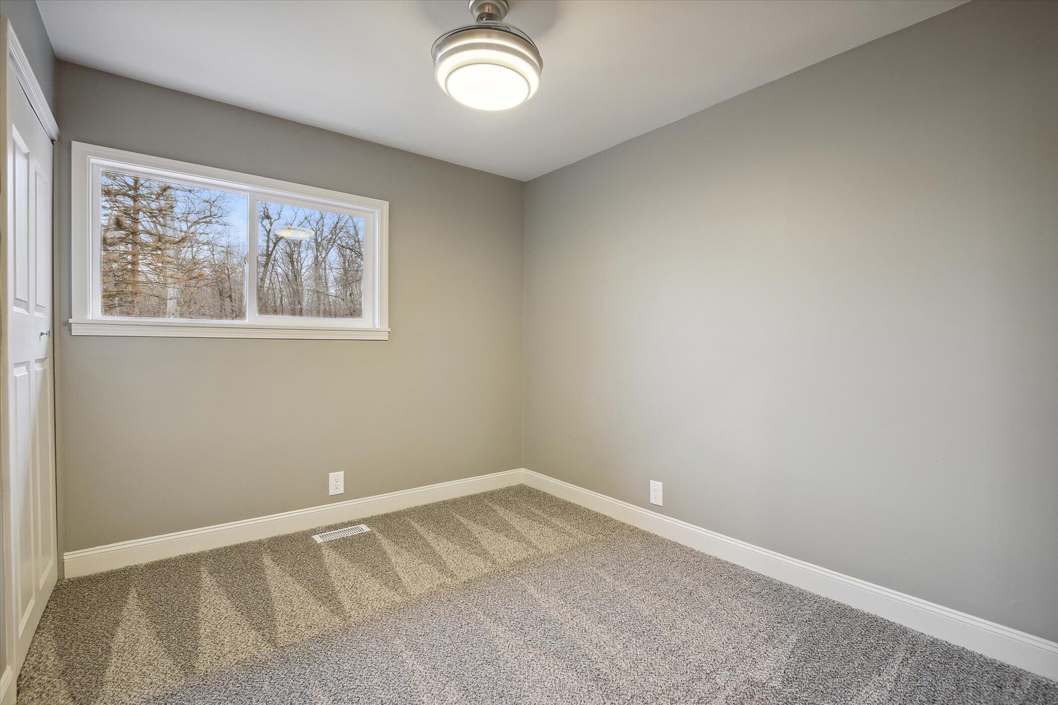 571 Christopher Road Jackson, MI 49203 - Photo 17 of 35 17-571-Christopher-Rd-Jackson-MI-49203-W