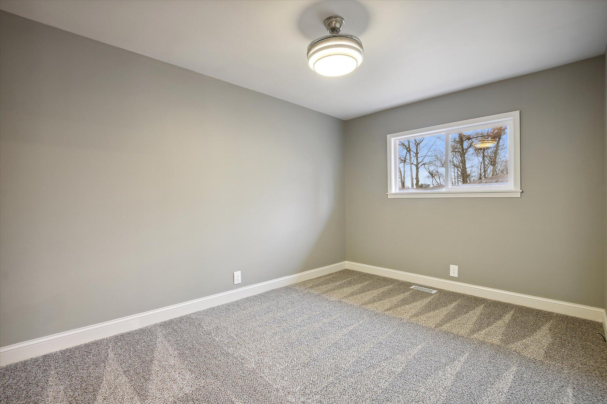571 Christopher Road Jackson, MI 49203 - Photo 19 of 35 19-571-Christopher-Rd-Jackson-MI-49203-W