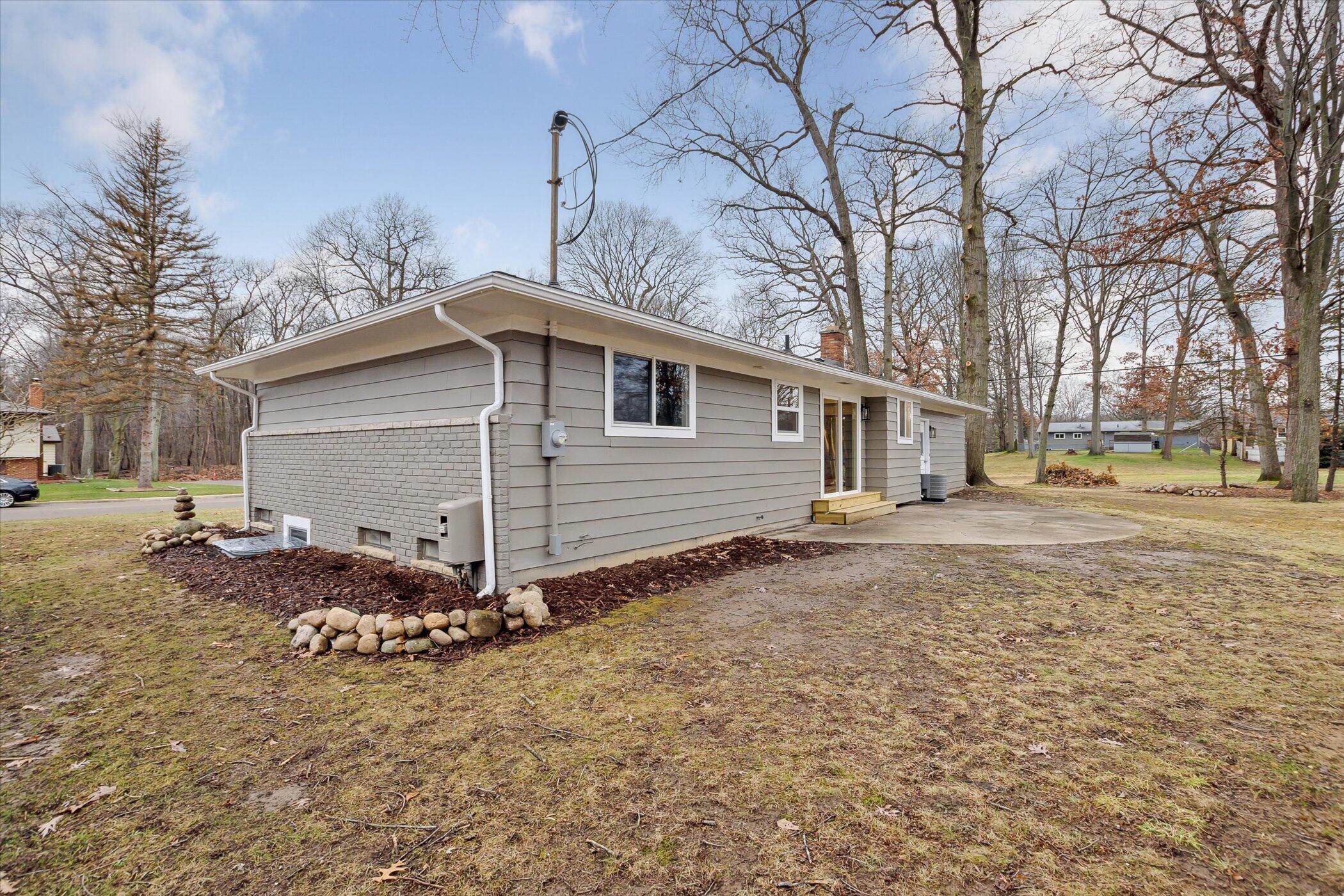 571 Christopher Road Jackson, MI 49203 - Photo 31 of 35 31-571-Christopher-Rd-Jackson-MI-49203-W