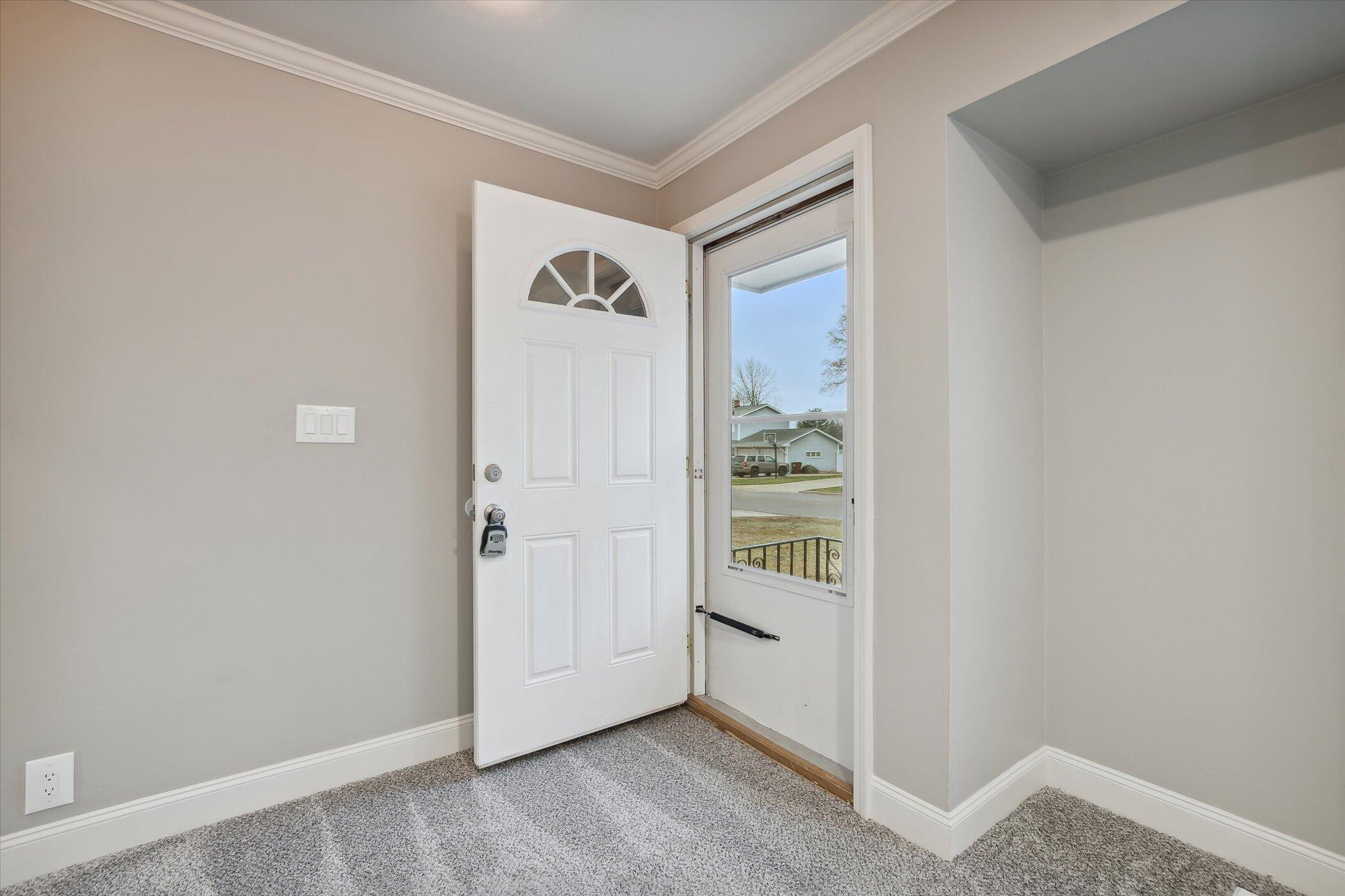 571 Christopher Road Jackson, MI 49203 - Photo 7 of 35 07-571-Christopher-Rd-Jackson-MI-49203-W