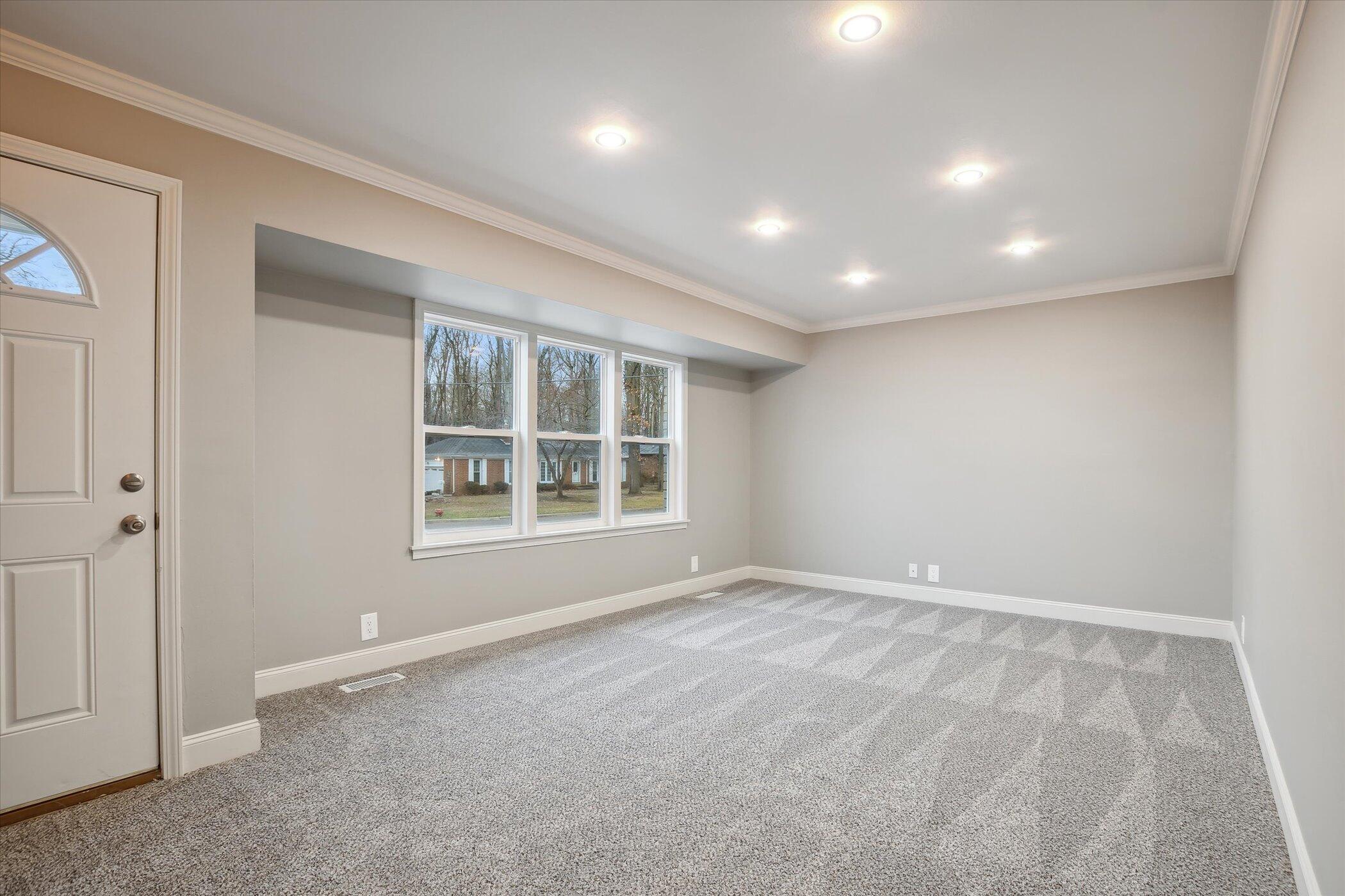 571 Christopher Road Jackson, MI 49203 - Photo 8 of 35 08-571-Christopher-Rd-Jackson-MI-49203-W