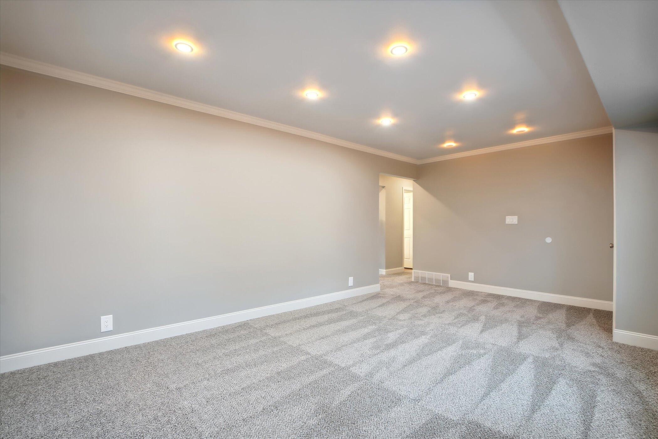 571 Christopher Road Jackson, MI 49203 - Photo 9 of 35 09-571-Christopher-Rd-Jackson-MI-49203-W