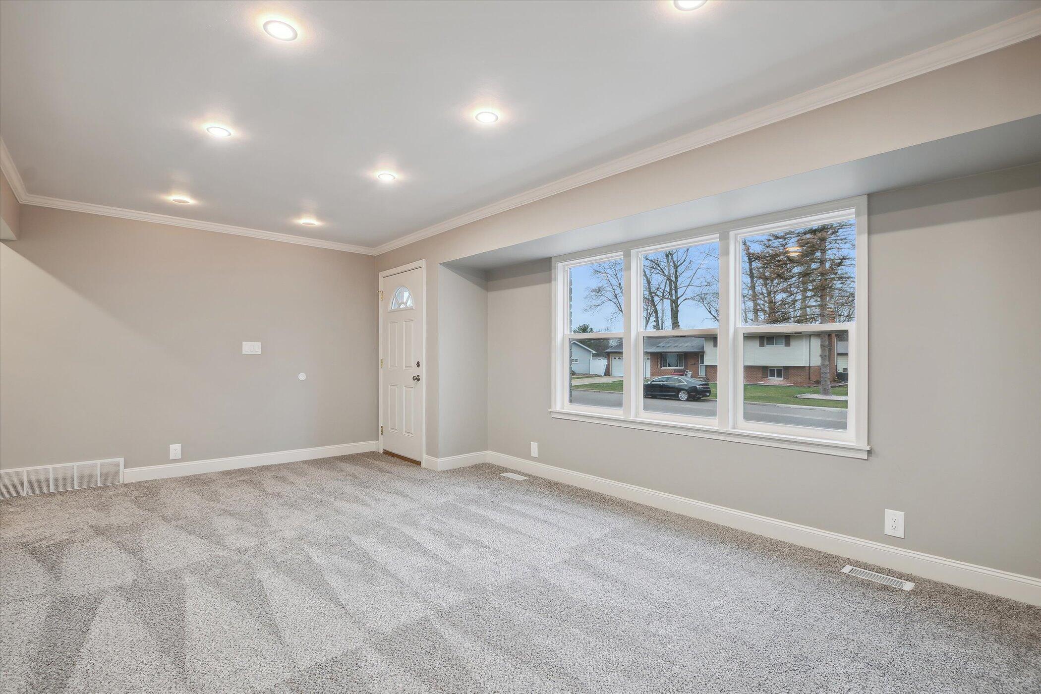 571 Christopher Road Jackson, MI 49203 - Photo 10 of 35 10-571-Christopher-Rd-Jackson-MI-49203-W