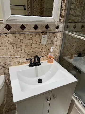 $3,000 | 1619 Northwest 52nd Street, Unit 1, Miami, FL 33142