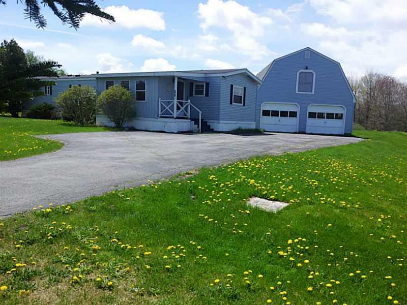 384 Augusta Road Topsham, ME 04086 - Photo 1 of 17 Exterior Front.