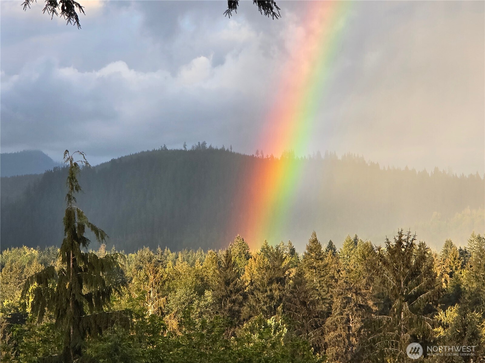 7516 Skinner Road Granite Falls, WA 98252 - Photo 40 of 40 a view of a lake