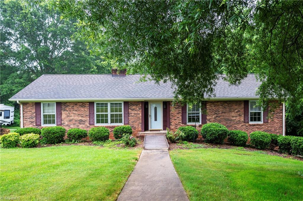 195 Barons Road Clemmons, NC 27012 - Photo 1 of 43 Gallery Image 1