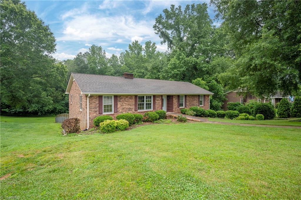 195 Barons Road Clemmons, NC 27012 - Photo 4 of 43 Gallery Image 4