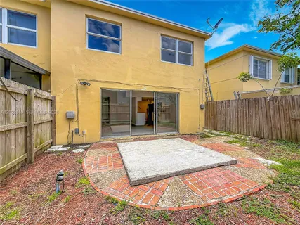$300,000 | 3702 Southwest 60th Terrace, Unit 31, Davie, FL 33314