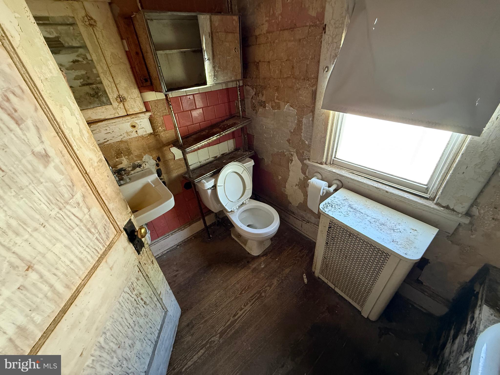 5001 Ross Road Baltimore, MD 21214 - Photo 5 of 10