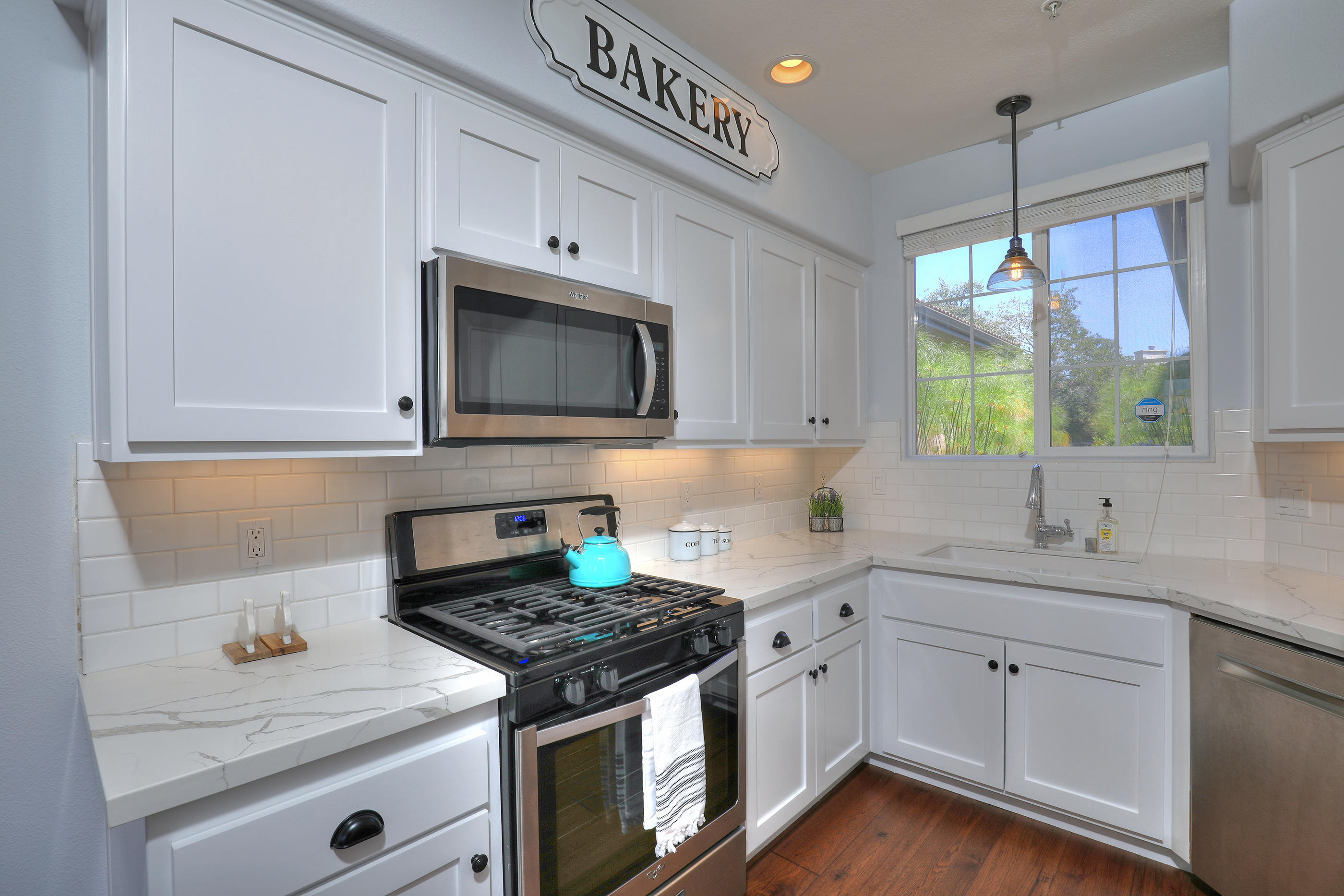 554 Springbrook Court Goleta, CA 93117 - Photo 8 of 17 Kitchen