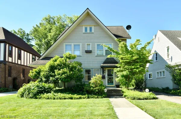 $250,000 | 3356 Clarendon Road, Cleveland Heights, OH 44118