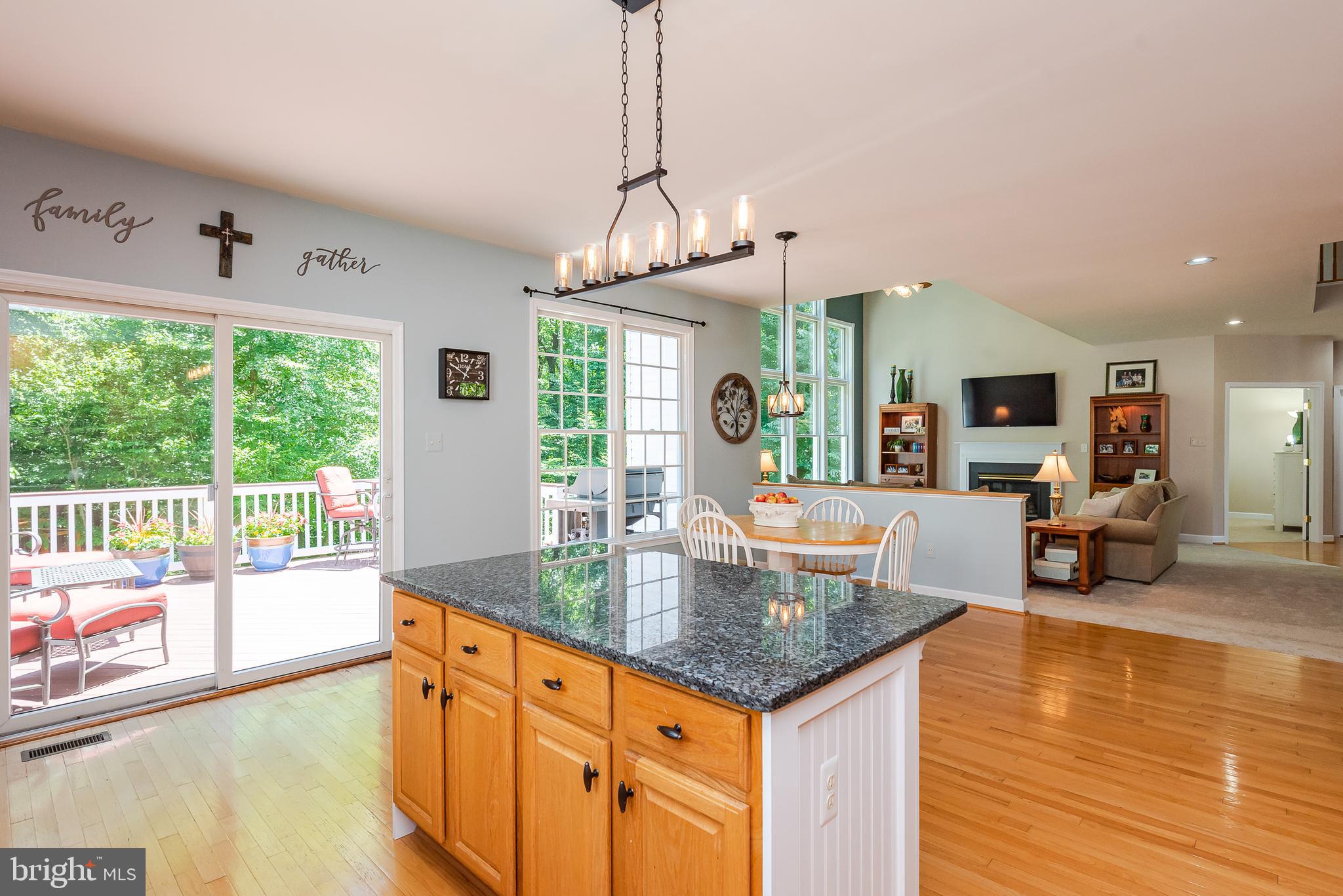 2735 Dunleer Road Ellicott City, MD 21042 - Photo 18 of 45 Kitchen