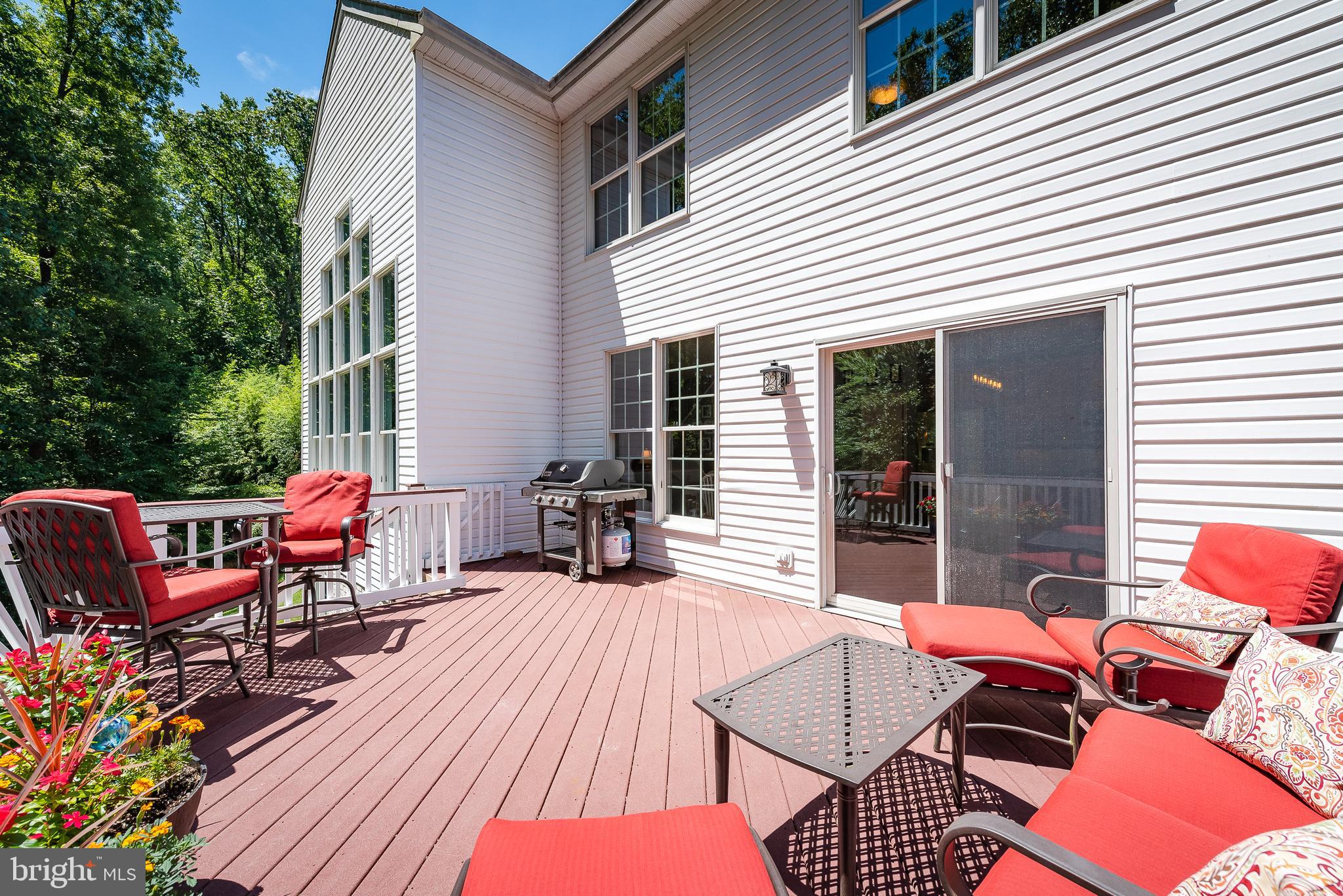 2735 Dunleer Road Ellicott City, MD 21042 - Photo 20 of 45 Deck