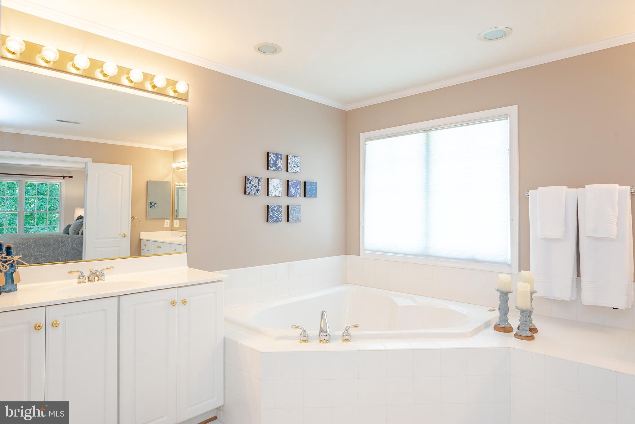 2735 Dunleer Road Ellicott City, MD 21042 - Photo 29 of 45 Master Bathroom