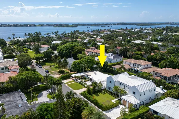 $10,000 | 224 Churchill Road, West Palm Beach, FL 33405